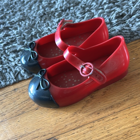 Mini Melissa Mary Jane Minnie Mouse Kids Red and Black Shoes Size 7 - Picture 3 of 10